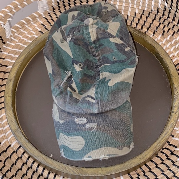 K Bethos Vintage distressed Camo hat, EUC with no defects, no stains - Picture 1 of 6